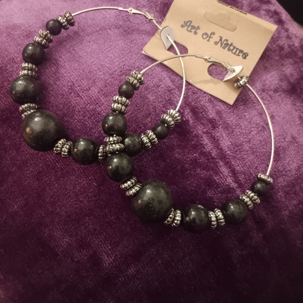 !!NWT Art of Nature Large Hoop Beaded Earrings